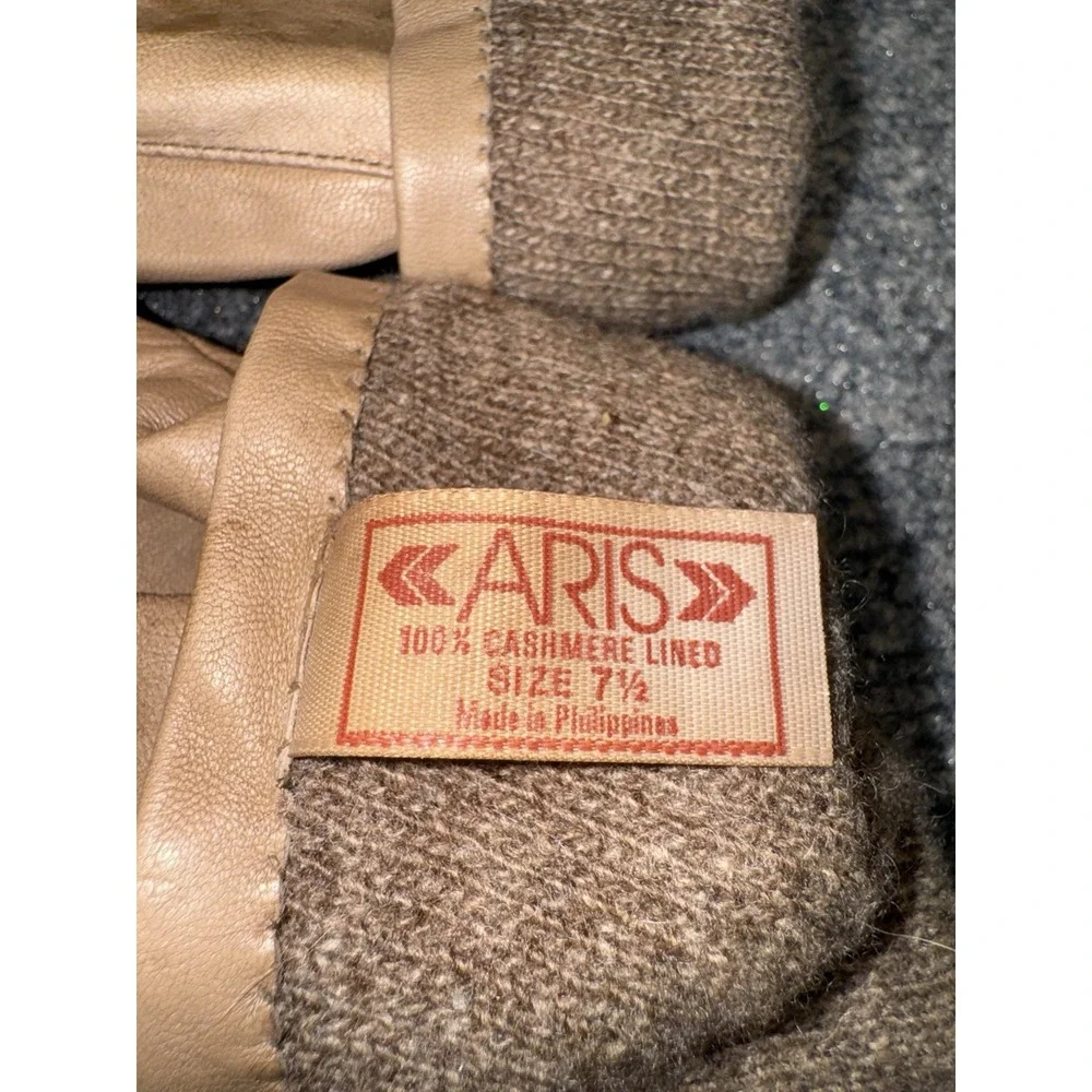 Women's Tan Leather Cashmere Lined Gloves Size 7.5 ARIS